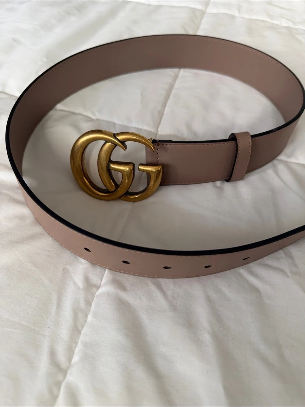 Gucci Double G Leather Belt in Mauve Pink with Gold Buckle